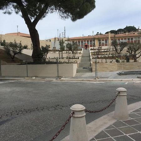 Appartement Spacieux Et Calme Classe 4 Etoiles, A 300M De La Mer Sainte-Maxime Exterior foto